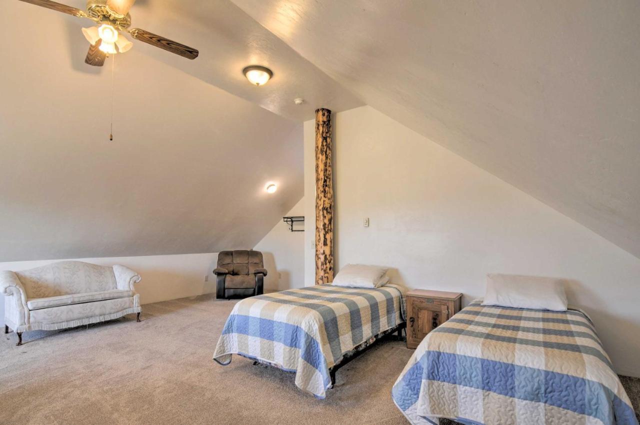 Cozy Henrieville Cabin 18 Mi To Bryce Canyon Np! Bagian luar foto