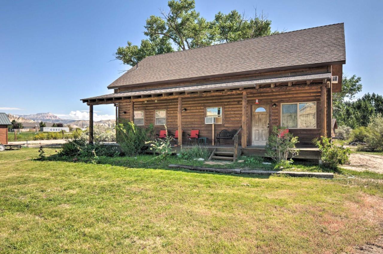 Cozy Henrieville Cabin 18 Mi To Bryce Canyon Np! Bagian luar foto