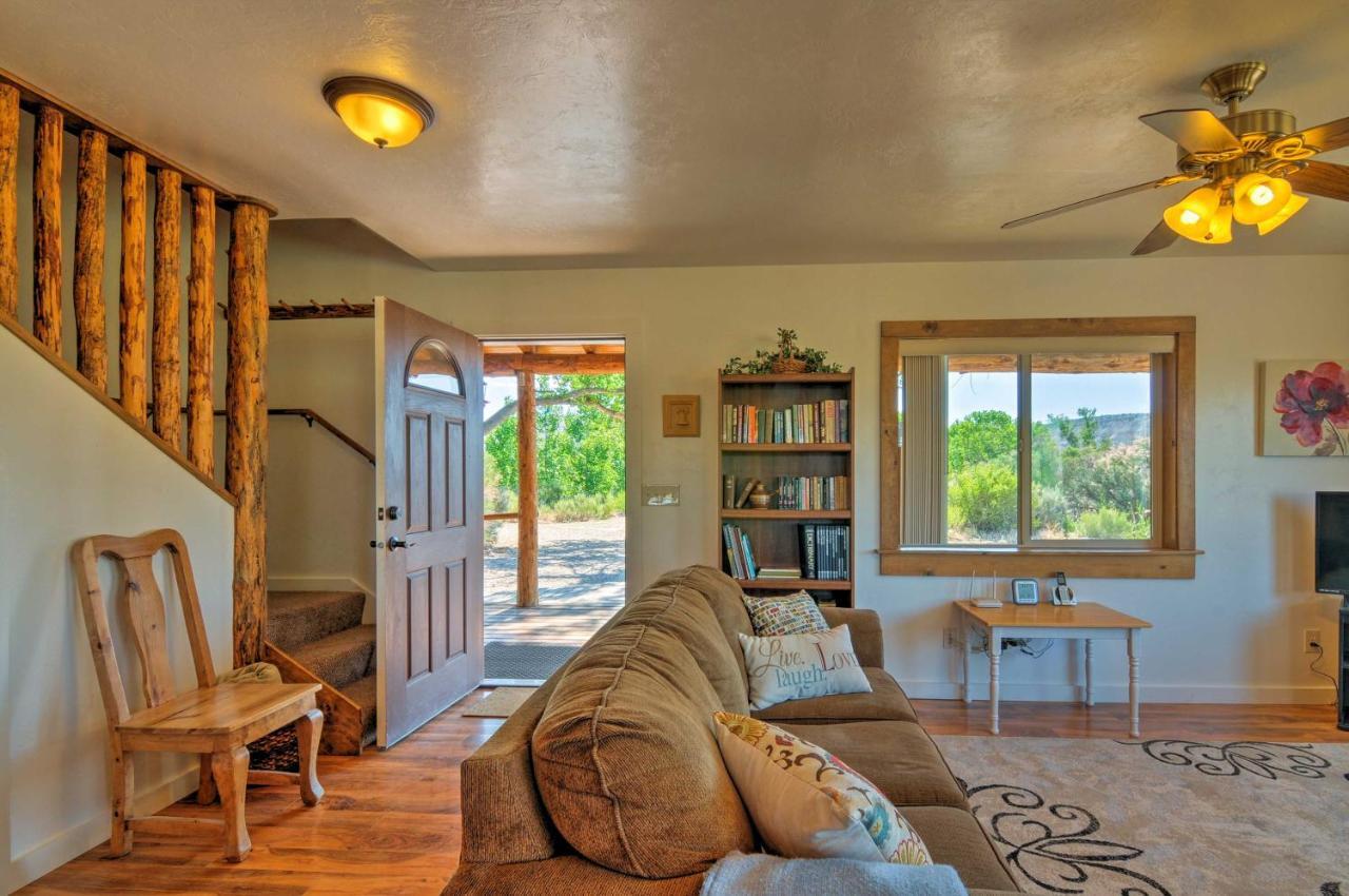 Cozy Henrieville Cabin 18 Mi To Bryce Canyon Np! Bagian luar foto